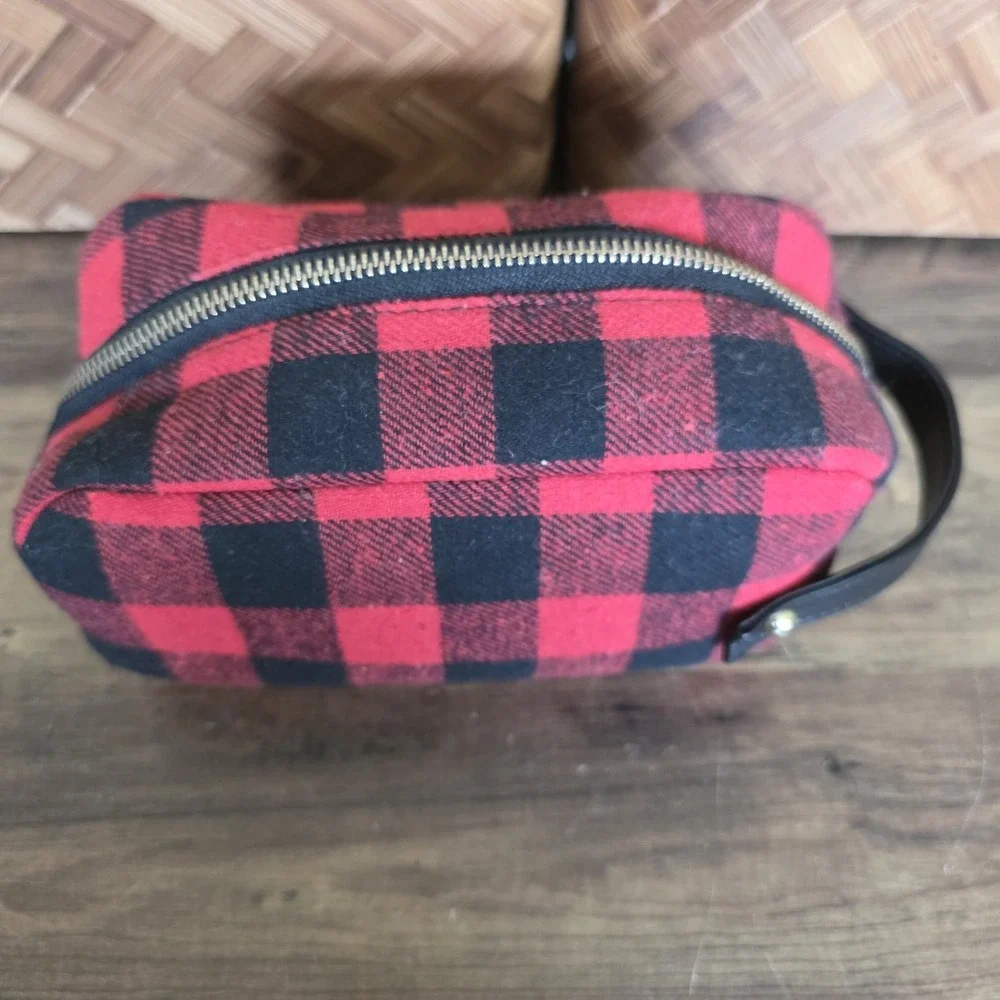 Cosmetics Bag Red & Black Buffalo Plaid Check Zipper Toiletry Bag Travel Flannel